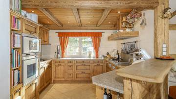 Thumbnail von Hochwertiges Einfamilienhaus in zentraler Ruhelage