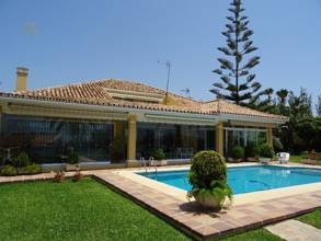 Thumbnail von villa for sale in - Elviria