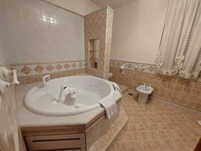 Thumbnail von Villa in attraktiver Lage nahe dem Meer