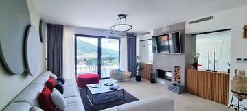 Thumbnail von 3つのモダンなヴィラとパノラマの海の景色