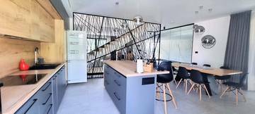 Thumbnail von 3つのモダンなヴィラとパノラマの海の景色