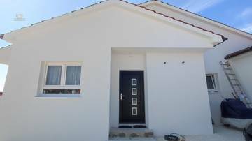 Thumbnail von Einfamilienhaus mit Garage