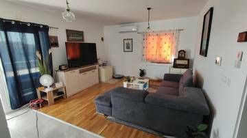 Thumbnail von Einfamilienhaus mit Garage