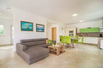 Thumbnail von Einfamilienhaus mit mediterranem Charme und Meerblick in Medulin