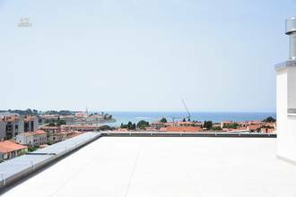 Thumbnail von Modern penthouse with rooftop terrace and panoramic views of the city and the sea