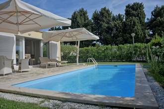 Thumbnail von Haus mit Swimmingpool in der ersten Reihe zum Meer bei Umag