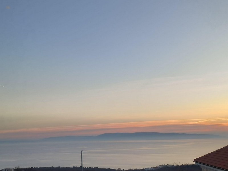 Mehrfamilienhaus zur Fertigstellung mit Meerblick in Kostrena