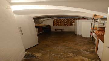 Thumbnail von Historic house with potential and land for development (auction process)