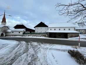 Thumbnail von Historic house with potential and land for development (auction process)