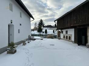 Thumbnail von Historic house with potential and land for development (auction process)