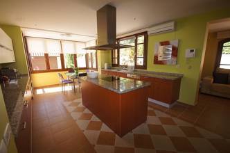 Thumbnail von villa for sale in - Puerto Banus