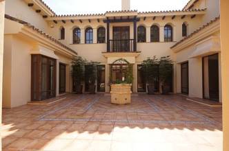 Thumbnail von villa for sale in - Puerto Banus