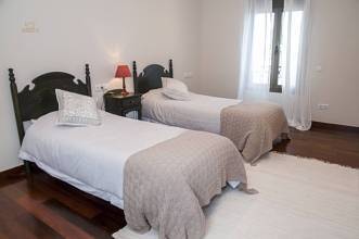 Thumbnail von villa for sale in - Altos de los Monteros