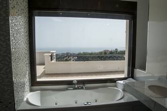 Thumbnail von villa for sale in - Altos de los Monteros
