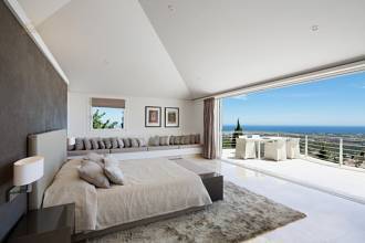 Thumbnail von villa for sale in - El Madroñal