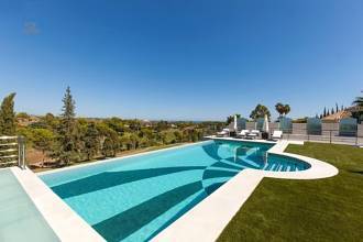 Thumbnail von villa for sale in - Nueva Andalucia