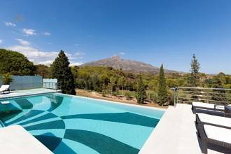 Thumbnail von villa for sale in - Nueva Andalucia