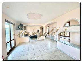 Thumbnail von Immogold räumiges Einfamilienhaus in ruhiger und sonniger Lage zum renovieren