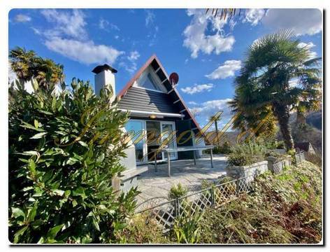 Top schickes Ferienhäuschen mit Traum-Seeblick