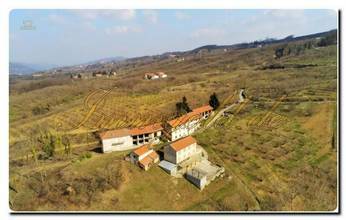 Thumbnail von Kompletter Weiler mit mehreren Bauwerken in ruhiger Lage