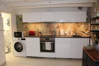 Thumbnail von Traditionelles Steinhaus mit Meerblick