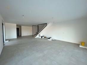 Thumbnail von Moderne Villa mit Swimmingpool und Meerblick