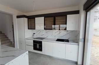 Thumbnail von Neue Doppelhaushälfte mit Swimmingpool und Meerblick