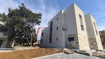 Thumbnail von Modernes Penthouse mit großer Terrasse und Meerblick