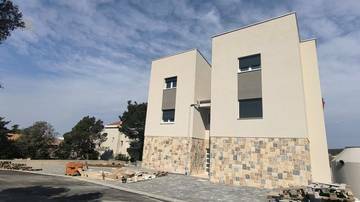 Thumbnail von Modernes Penthouse mit großer Terrasse und Meerblick