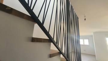 Thumbnail von Modernes Penthouse mit großer Terrasse und Meerblick