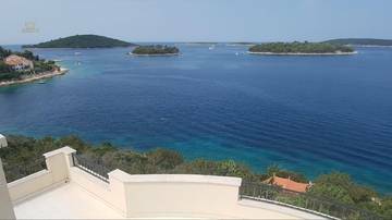 Thumbnail von Villa mit 9 Appartements in außergewöhnlich schöner Lage am Meer