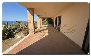 Thumbnail von Aparte Neubau-Villa mit Meerblick und Grundstück.