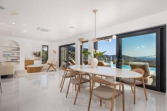 Thumbnail von Villa de diseño de alta calidad con vistas panorámicas al mar, región de Hreljin