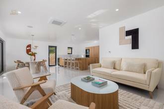 Thumbnail von Villa de diseño de alta calidad con vistas panorámicas al mar, región de Hreljin