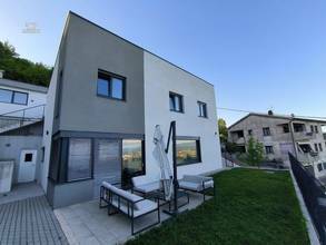 Thumbnail von Hochwertiges Einfamilienhaus mit Pool und Meerblick, Region Opatija