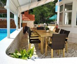 Thumbnail von Mehrfamilienhaus mit Meerblick und Pool in Slatine, Insel Ciovo