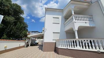 Thumbnail von Doppelhaushälfte mit Pool und Meerblick in Dramalj, Crikvenica