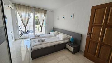 Thumbnail von Doppelhaushälfte mit Pool und Meerblick in Dramalj, Crikvenica