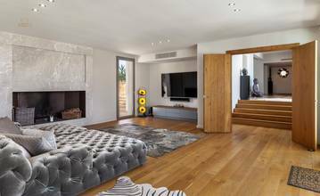 Thumbnail von Moderne State-of-the-art Villa mit schönem Meerblick und Swimmingpool