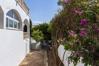 Thumbnail von Exklusive Villa mit großer Dachterrasse und Meerblick in Genova