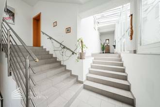 Thumbnail von Volledig gerenoveerd huis met 4 eenheden en onafgewerkte zolder, nabij Sternwartepark