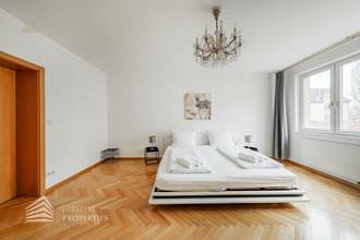 Thumbnail von Volledig gerenoveerd huis met 4 eenheden en ruwe zolder, nabij Sternwartepark