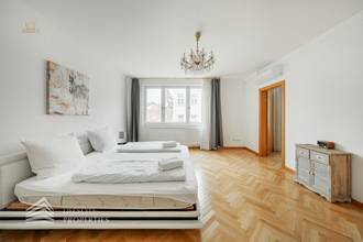 Thumbnail von Volledig gerenoveerd huis met 4 eenheden en ruwe zolder, nabij Sternwartepark