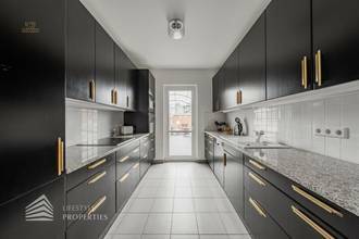 Thumbnail von Volledig gerenoveerd huis met 4 eenheden en ruwe zolder, nabij Sternwartepark