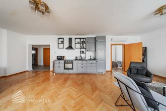 Thumbnail von Volledig gerenoveerd huis met 4 eenheden en ruwe zolder, nabij Sternwartepark