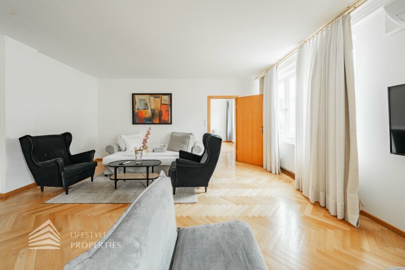 Volledig gerenoveerd huis met 4 eenheden en ruwe zolder, nabij Sternwartepark