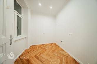 Thumbnail von Wunderschöne 3-Zimmer Altbauwohnung im EG, Erstbezug!