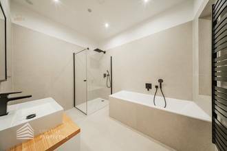 Thumbnail von Wunderschöne 3-Zimmer Altbauwohnung im EG, Erstbezug!