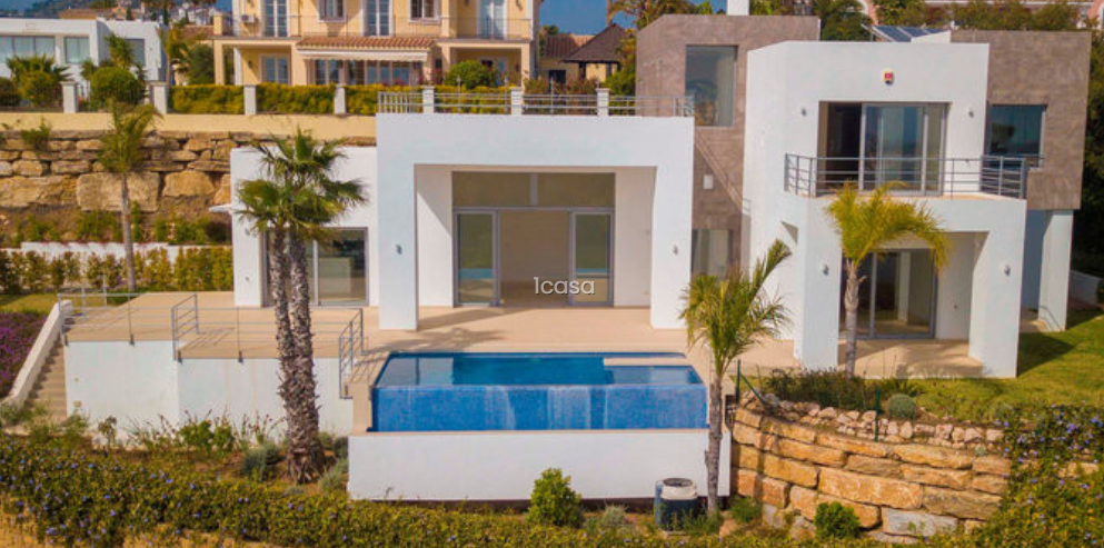 Thumbnail von 4 Bedroom Villa For Sale In Benahavís