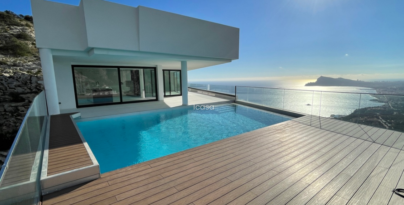 4 Bedroom Villa For Sale In Altea